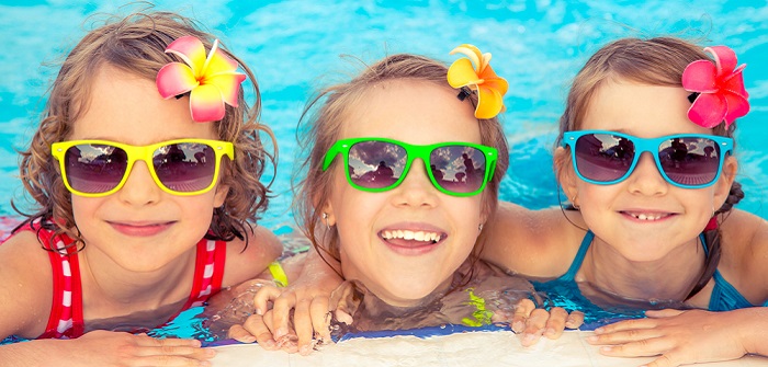 Sonnenschutz + Kinder: Die Studien, 5 Tipps für Drinnen & Draußen